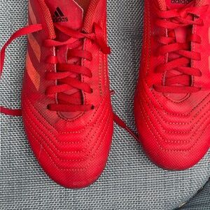 ADIDAS MALE PREDATOR RED SOCCER SHOES SZ 4 EXCELLENT CONDITION